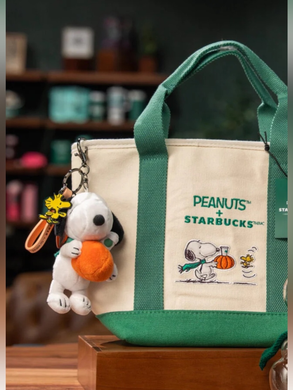 Starbucks x Peanut Collab Tote Bag & Keychain